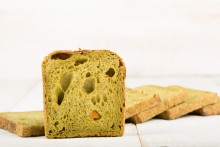 Green tea and orange soft crust bread - Slices